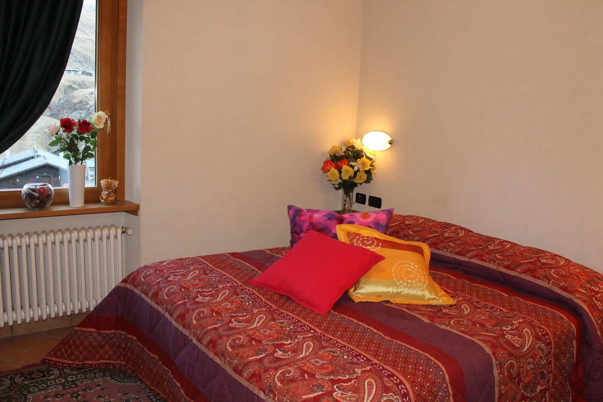 Hotel La Colombina Livigno Exterior photo